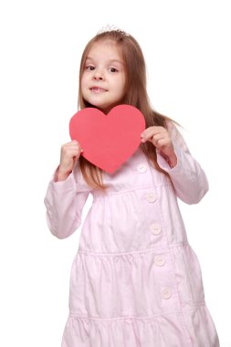 kalbi olan küçük kız