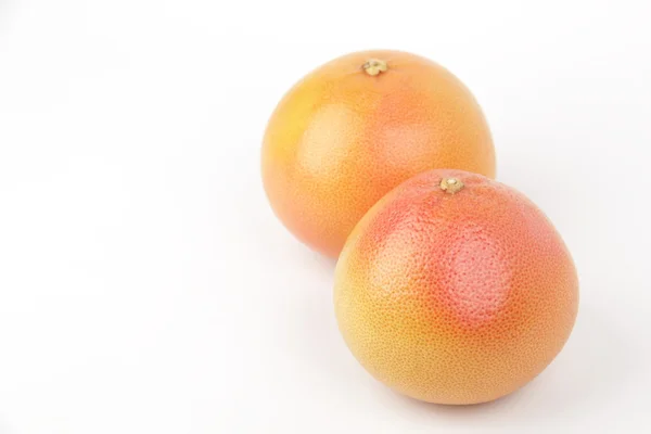 Grapefruit pada latar belakang putih. — Stok Foto