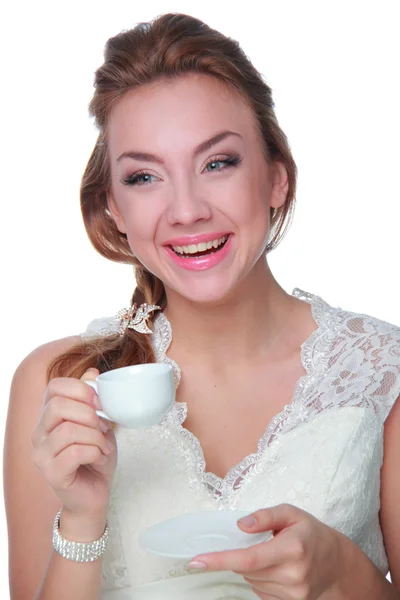 Femme buvant dans une tasse de café — Photo