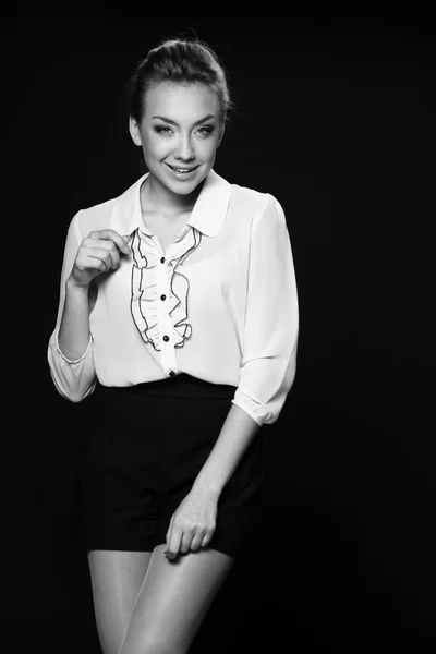 Black and white portrait of a woman — Stock Photo, Image