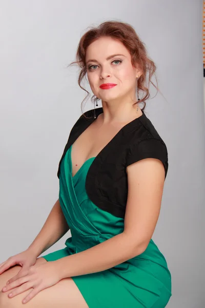 Abendkleid an einer schönen Frau — Stockfoto