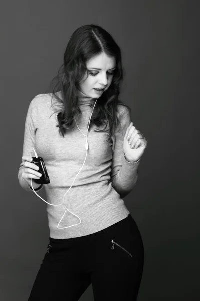 Chica con auriculares — Foto de Stock