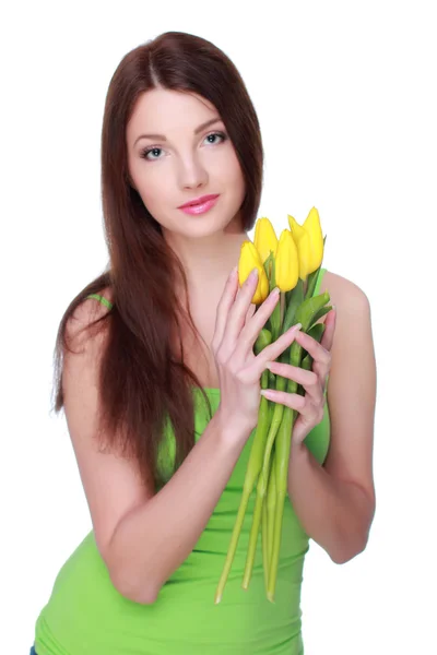 Chica feliz con tulipanes amarillos — Foto de Stock