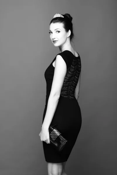 Black and white portrait of a girl wearing a crown — Stock Photo, Image