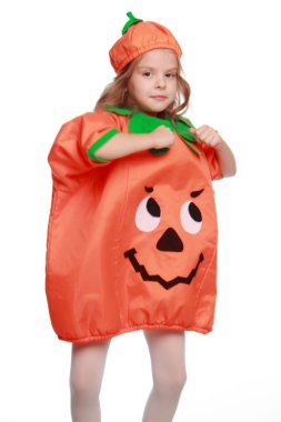 Kabak gibi giyinmiş kız