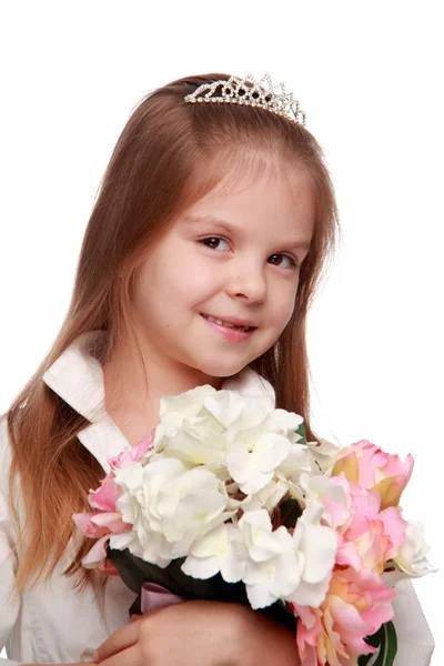 Petite fille avec un bouquet — Photo