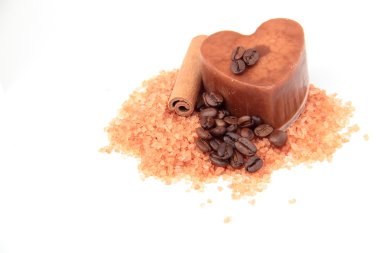 Sağlık ve güzellik için bir kalp şeklinde el yapımı Sabun