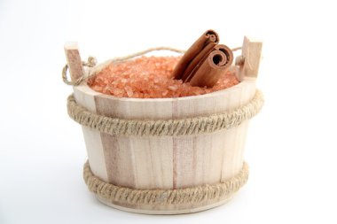 spa uygulamaları bir dizi ile tahta kova Hamam