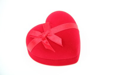 bir küçük kadife kutuda takı