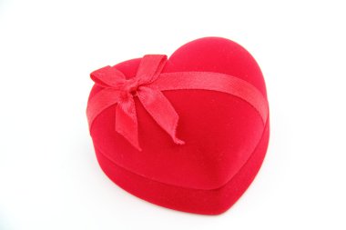 bir küçük kadife kutuda takı