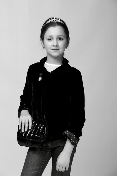 Black and white image of a young girl — Stock Photo, Image