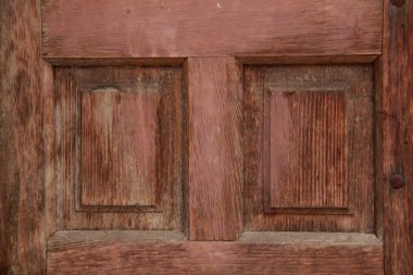 Tahta kapı.