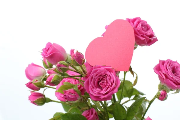 Bouquet di rose con cuore rosa — Foto Stock