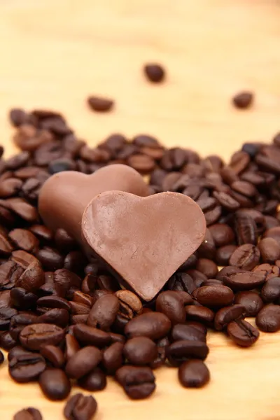 Choklad hjärtformade godis — Stockfoto