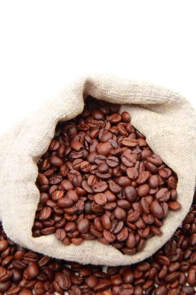 Feijões de café e saco — Fotografia de Stock