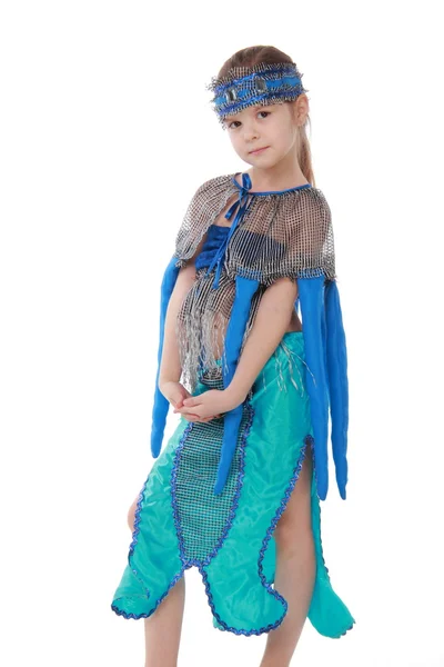 Expresivní holčička v modrém kostýmu a tanec — Stock fotografie