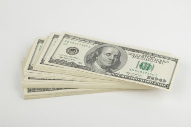 100 dolarlık paketi
