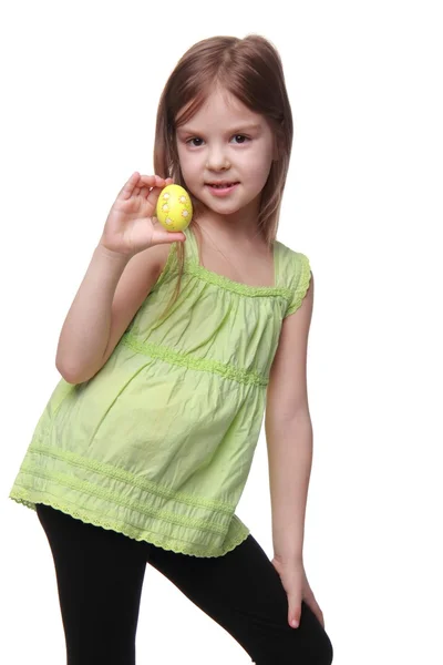 Portrait of a cute little girl with an Easter egg — Stock Photo, Image