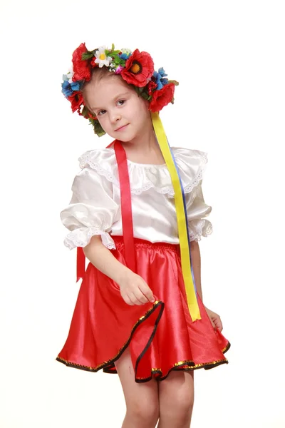 Niña con un traje nacional ucraniano — Foto de Stock