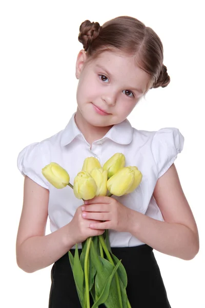 チューリップの花束とかわいい女子高生 — ストック写真