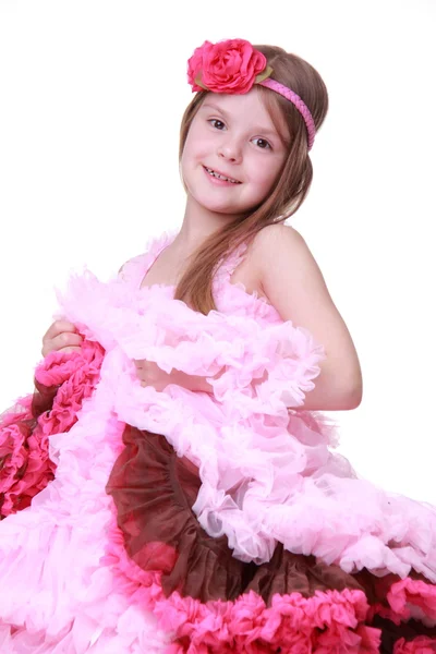 Portrait d'une petite fille en robe rose — Photo