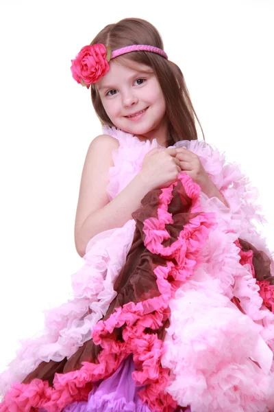 Portré egy kislányról rózsaszín ruhában — Stock Fotó
