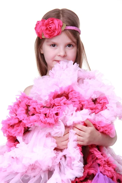 Retrato de una niña con un vestido rosa — Foto de Stock