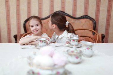 çay güzel küçük kızla