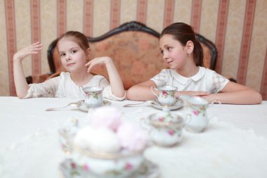 çay güzel küçük kızla