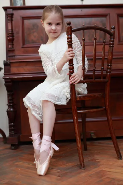 Ballerina nel pointes — Foto Stock