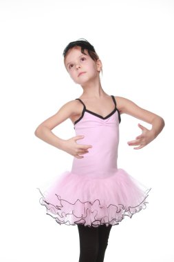 güzel çocuk hızlı onu duygular içinde bale poz duran güzel saçlı sevimli küçük balet dans