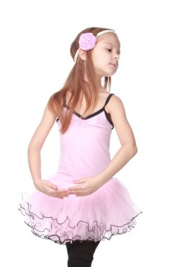 pembe bir tutu gülümseyerek ve beyaz arka plan üzerinde dans güzel saçlı bir balerin kostüm studio görüntüsü büyüleyici dans Elegance dansçı