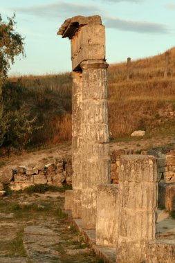 Antik kent pantikapaion gün batımında
