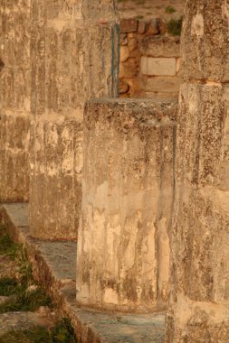 arkeolojik kazılar ve Sun antik kentin kalıntıları