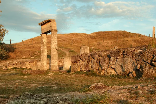 Αρχαία πόλη pantikapaion στο ηλιοβασίλεμα — Φωτογραφία Αρχείου