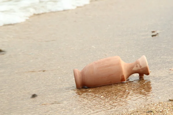 Vintage Amphora against the sea landscape — Stock Photo, Image