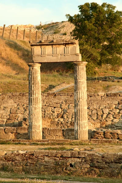 考古学的発掘と太陽の下で古代都市の遺跡 — ストック写真