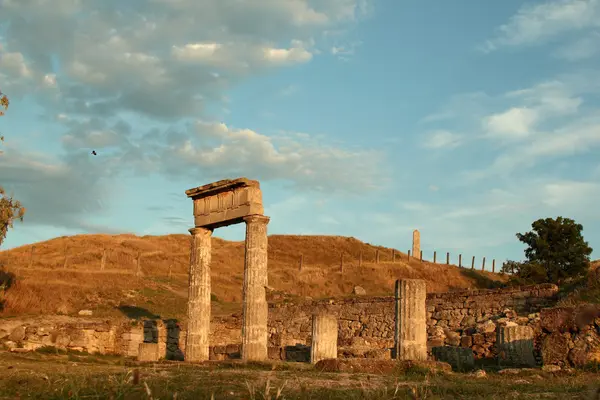 Ősi város Pantikapaion, sunset — Stock Fotó