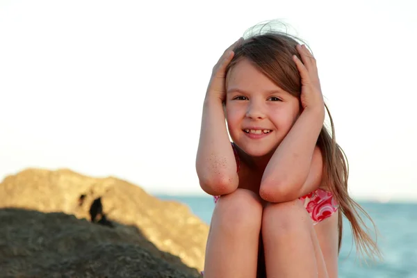 Girl on the Black Sea — Stock Photo, Image