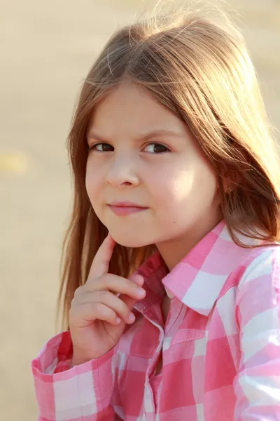 Beautiful caucasian girl — Stock Photo, Image