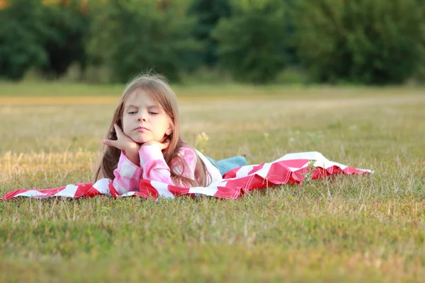 Feliz menina adorável — Fotografia de Stock