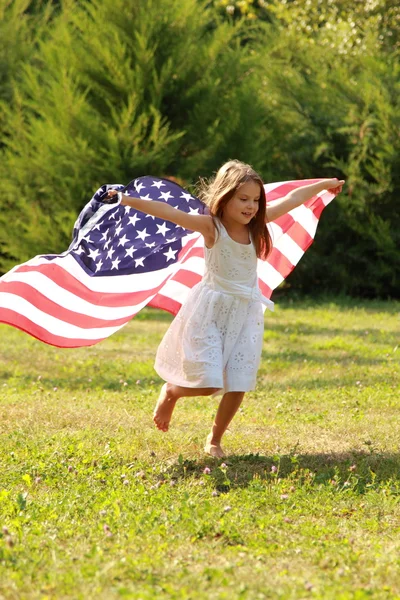 mutlu sevimli küçük kız