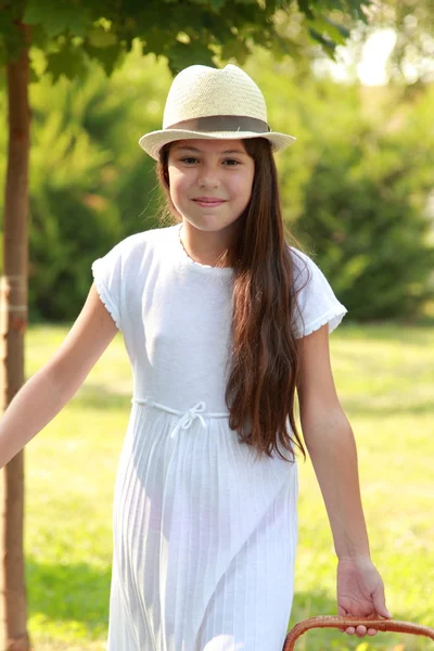 Cute smiling girl — Stock Photo, Image