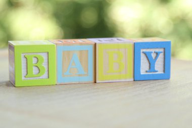 çocuklar tahta bloklar yazım