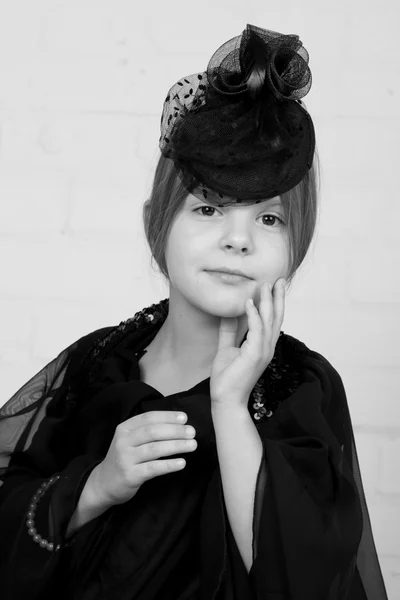 Portrét malé holčičky v retro stylu — Stock fotografie