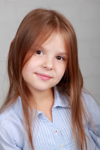 Portrait of a beautiful little girl — Stock Photo, Image