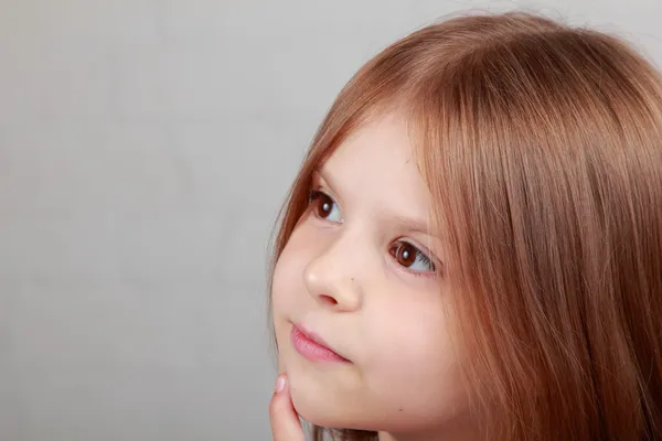 Portrait of a cute little girl — Stock Photo, Image