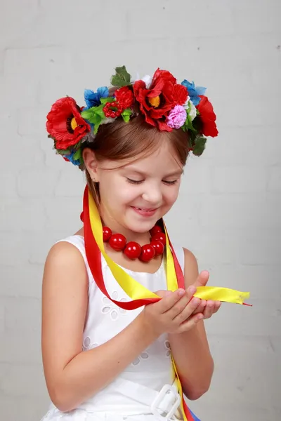 Beautiful girl with traditional costume of Ukraine — Stock Photo, Image