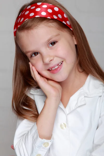 Young girl with beautiful hair — Stock Photo, Image