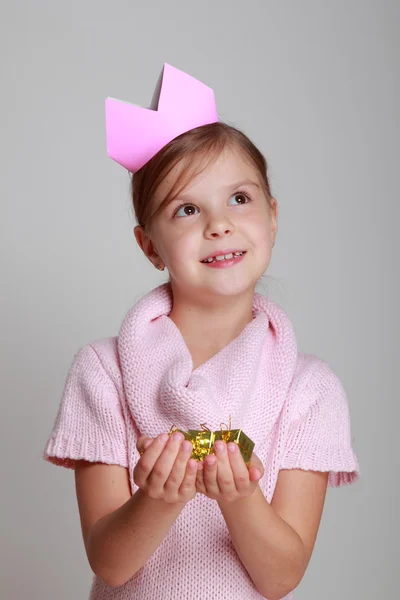 穿着粉色针织衣服儿童 — 图库照片